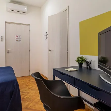 Appartement Lovely Guest-room With Private Bathroom
