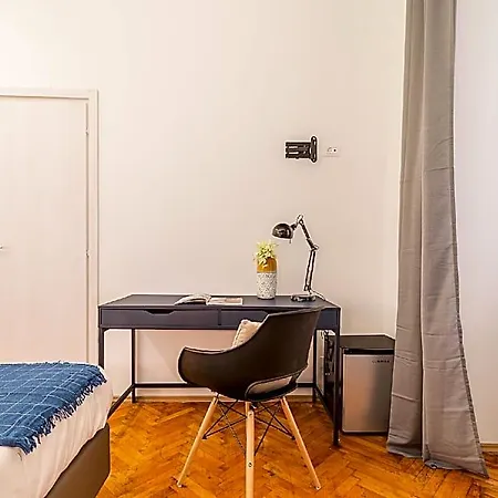 Lovely Guest-room With Private Bathroom *