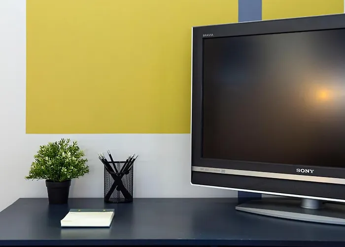 Lägenhet Lovely Guest-room With Private Bathroom *